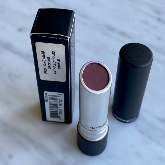MAC Faithfully Yours Pro Longwear Lipcreme - Picture 2 of 4
